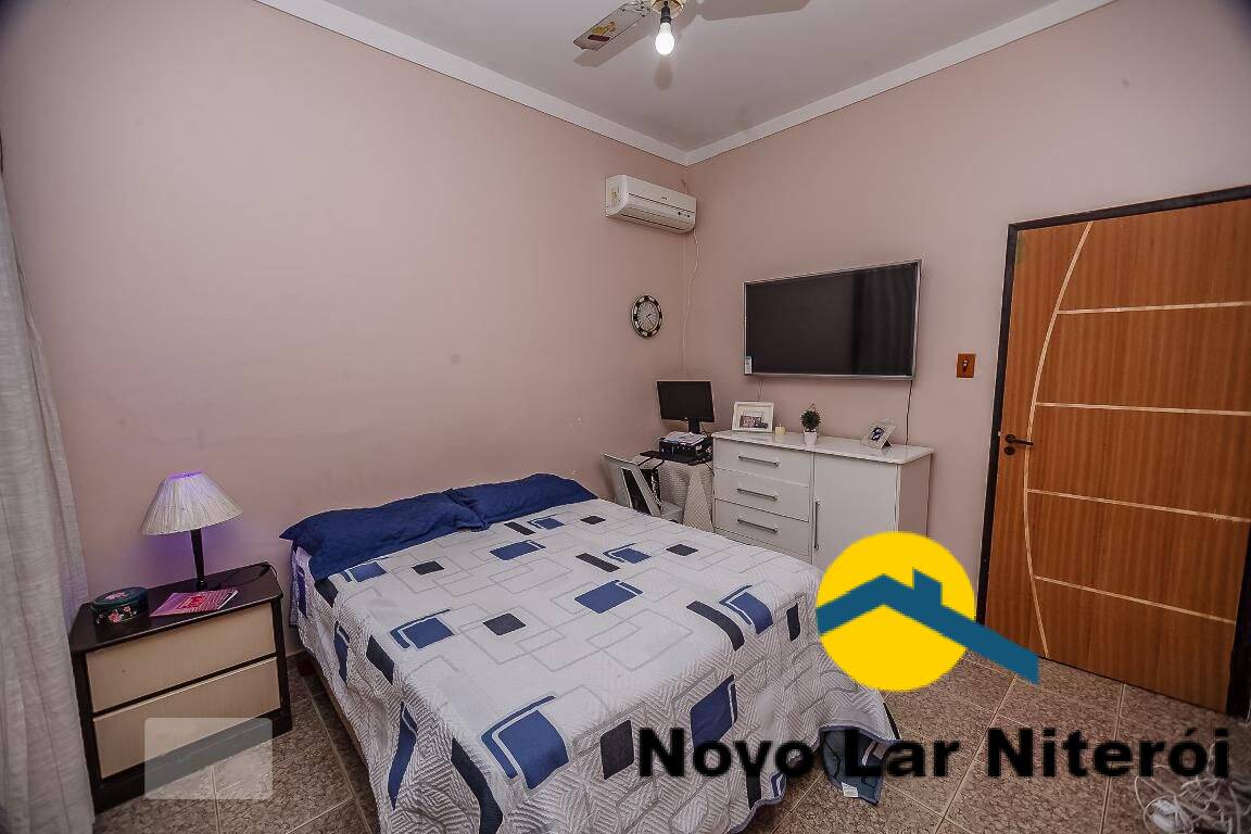 Casa à venda com 3 quartos, 450m² - Foto 14