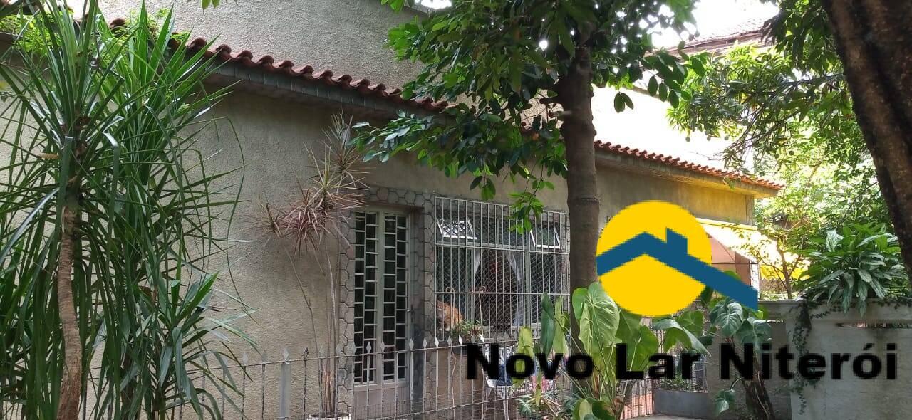 Casa à venda com 3 quartos, 450m² - Foto 7