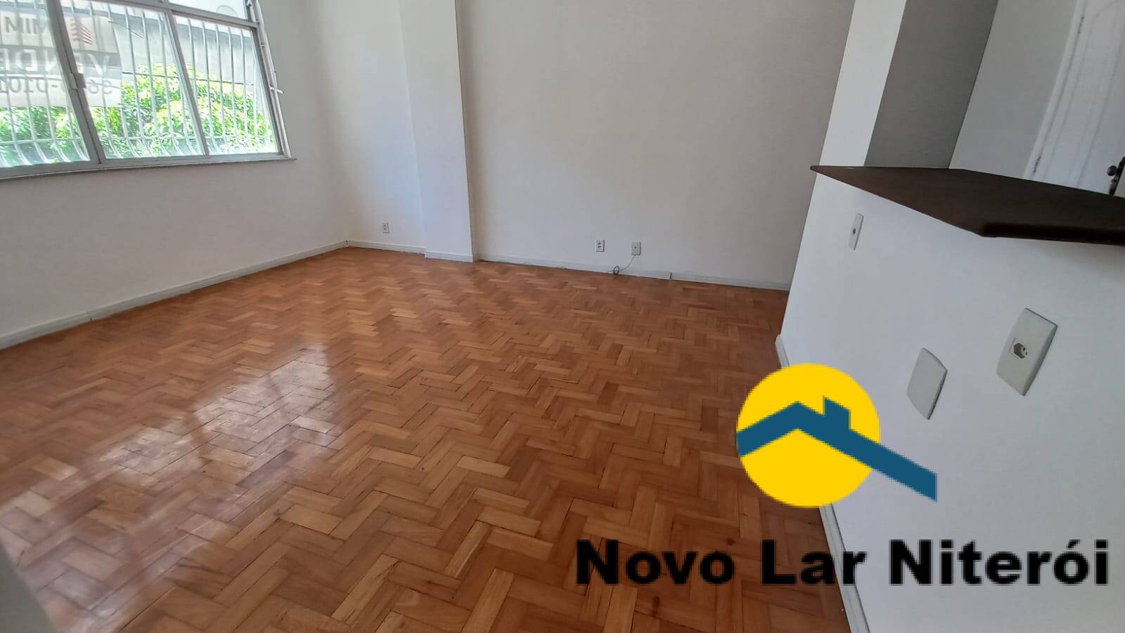 Apartamento à venda com 2 quartos, 70m² - Foto 4