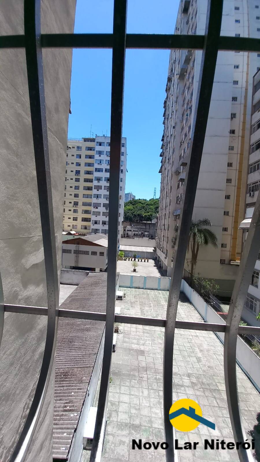 Apartamento à venda com 2 quartos, 70m² - Foto 22