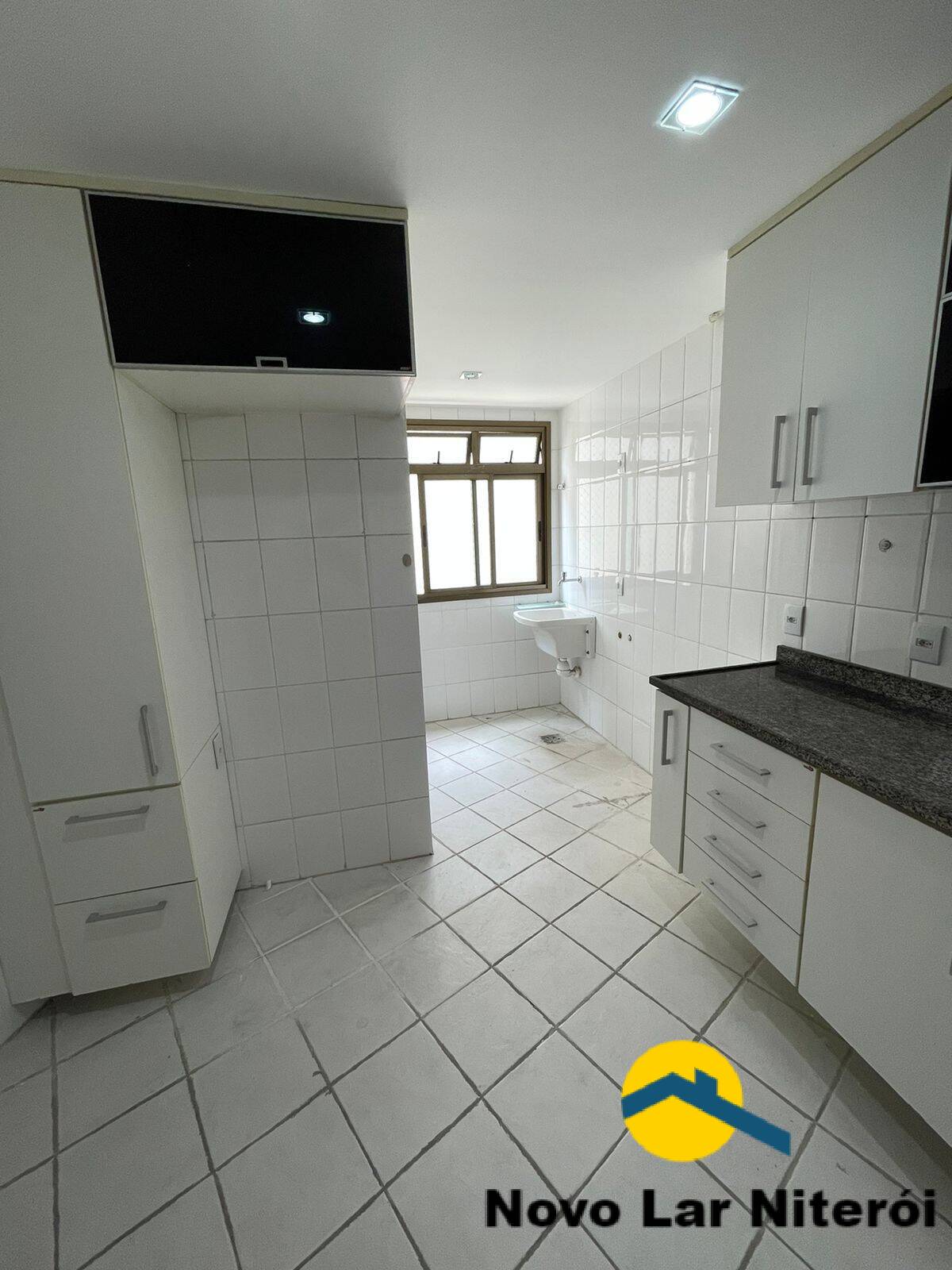 Apartamento à venda com 2 quartos, 80m² - Foto 34