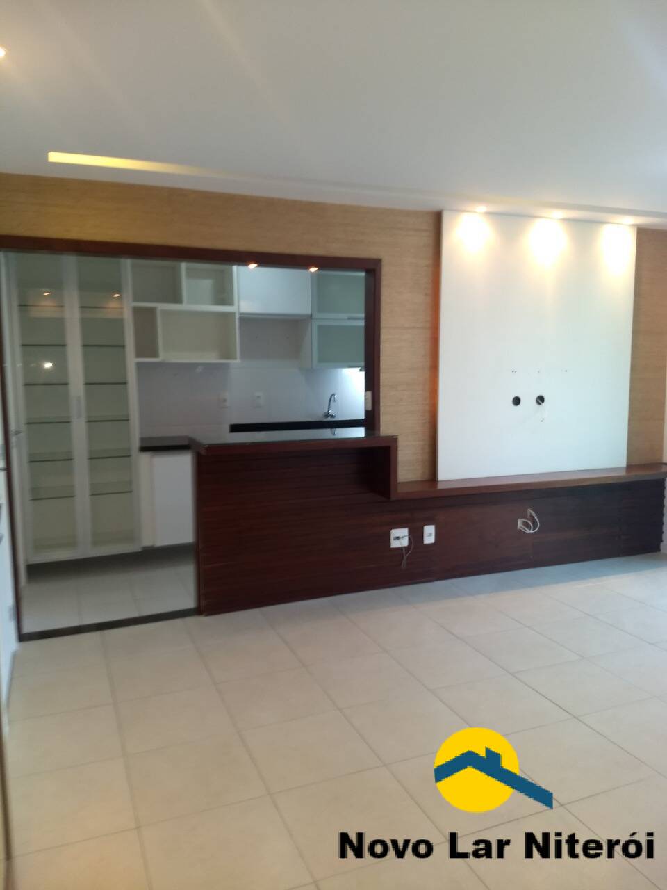 Apartamento à venda com 2 quartos, 90m² - Foto 1