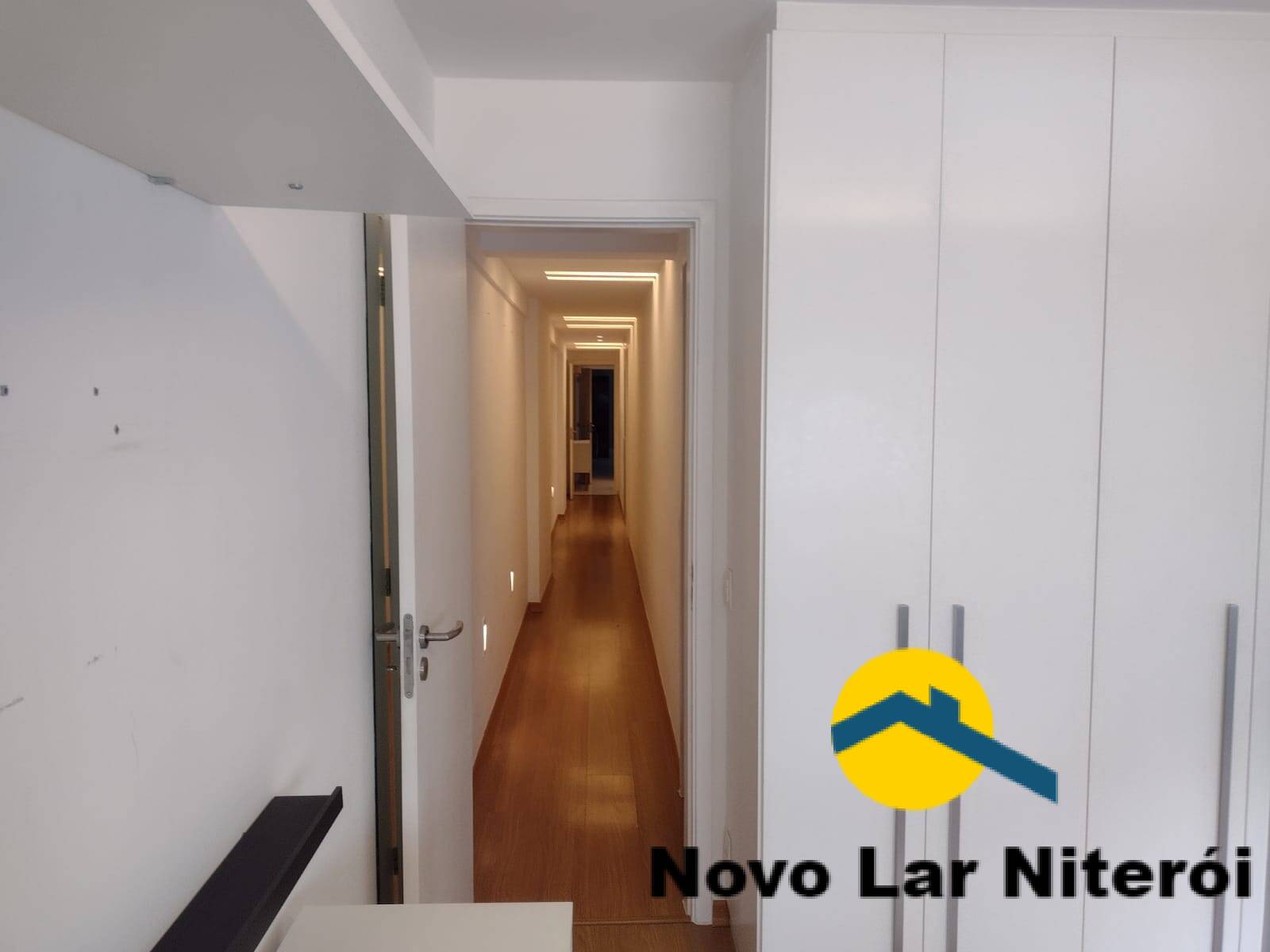 Apartamento à venda com 4 quartos, 202m² - Foto 21