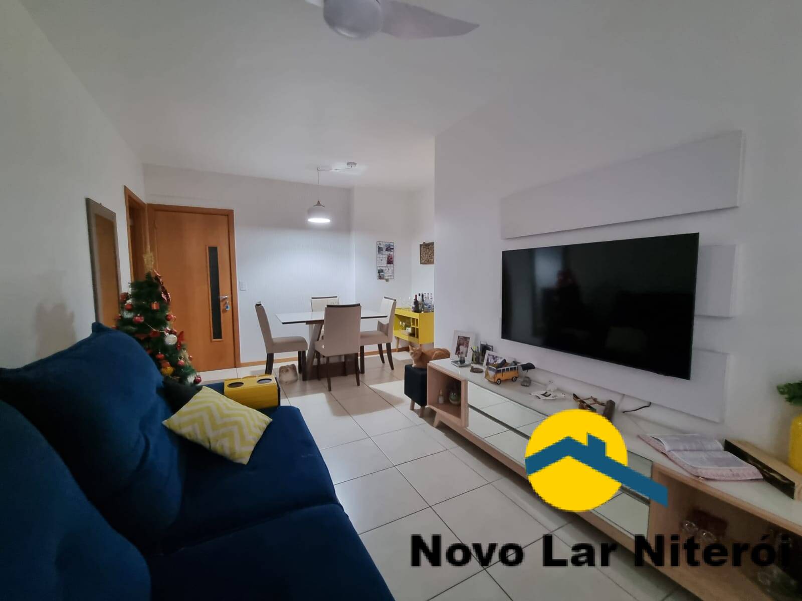 Apartamento à venda com 2 quartos, 70m² - Foto 3