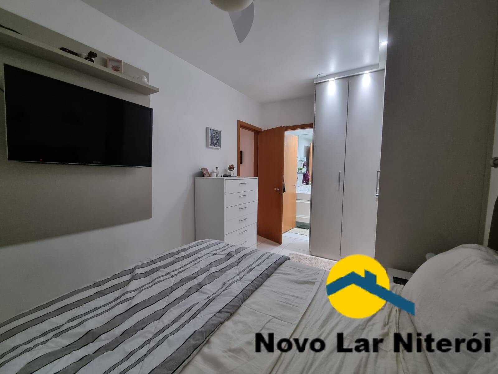 Apartamento à venda com 2 quartos, 70m² - Foto 22