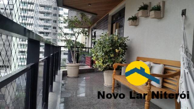 Apartamento à venda com 3 quartos, 215m² - Foto 1