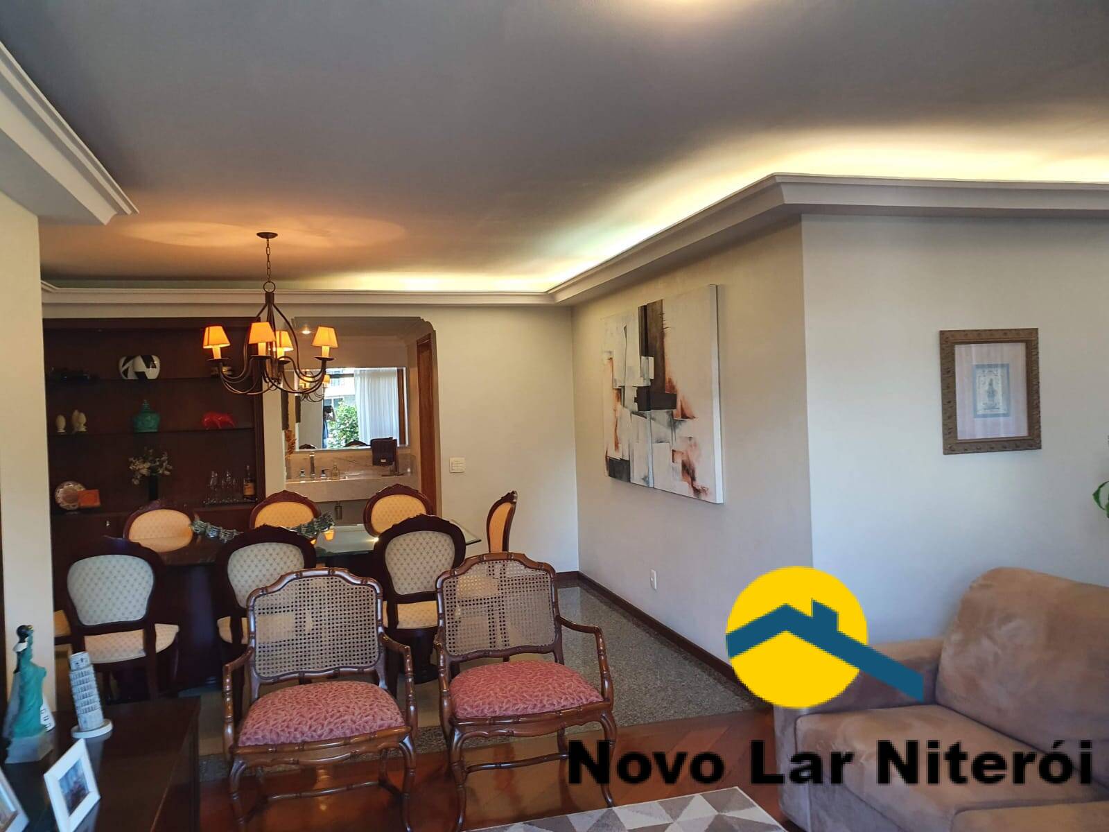 Apartamento à venda com 3 quartos, 215m² - Foto 3