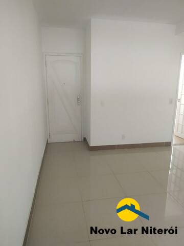 Apartamento à venda com 2 quartos, 75m² - Foto 4