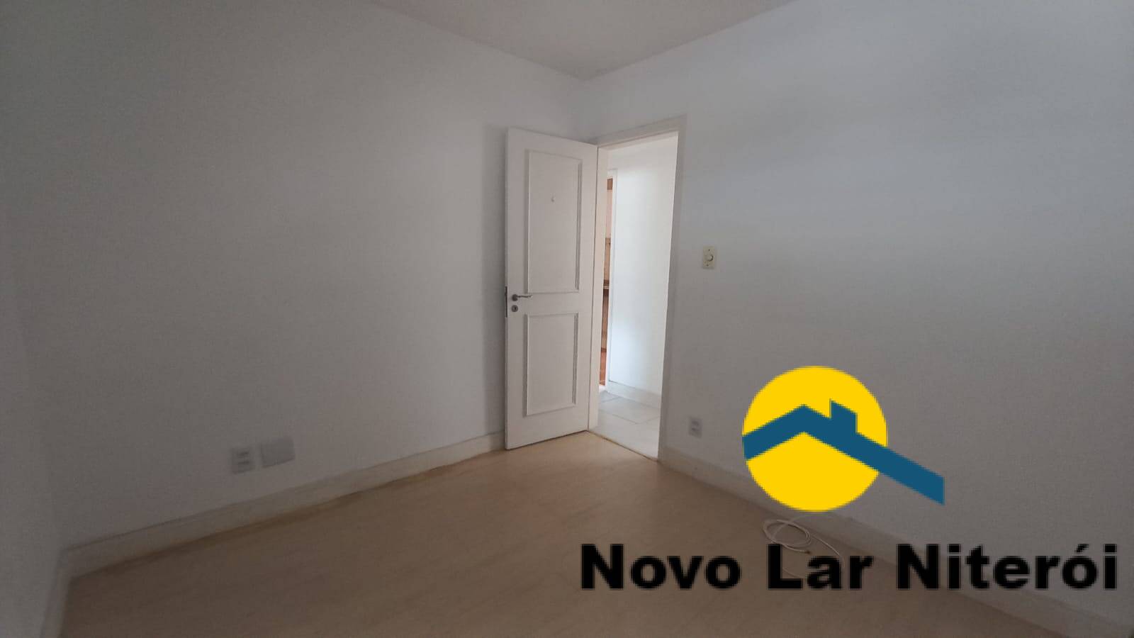 Apartamento à venda com 2 quartos, 45m² - Foto 4