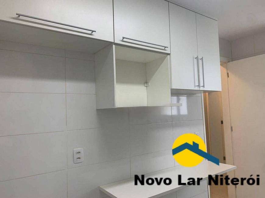 Apartamento à venda com 2 quartos, 75m² - Foto 27