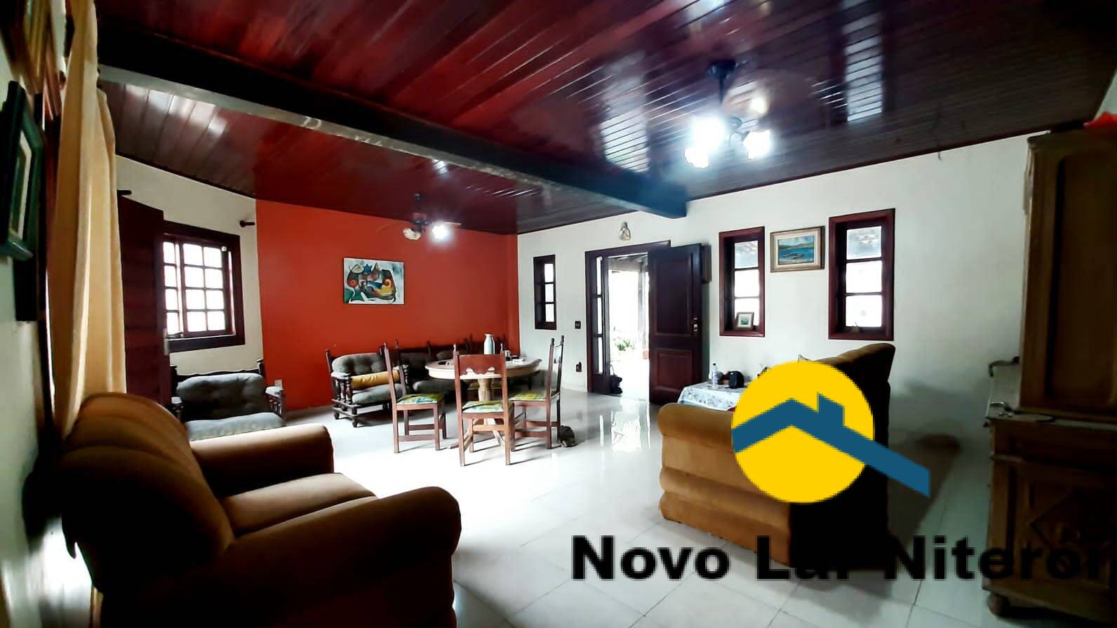 Casa à venda com 5 quartos, 437m² - Foto 1