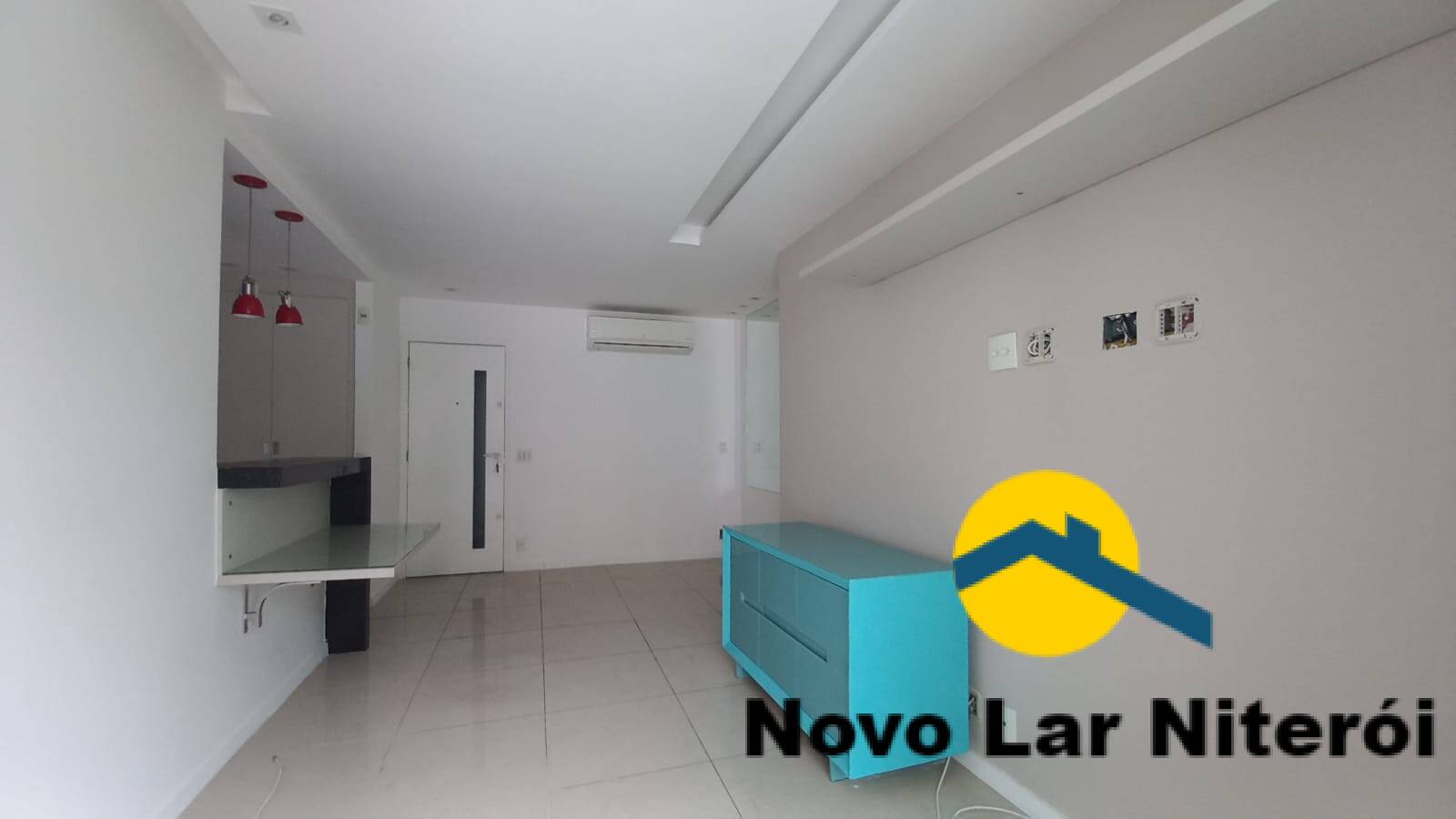 Apartamento à venda com 3 quartos, 95m² - Foto 1