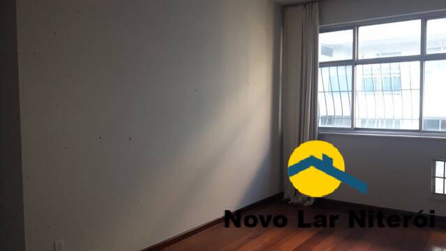 Apartamento à venda com 3 quartos, 140m² - Foto 1