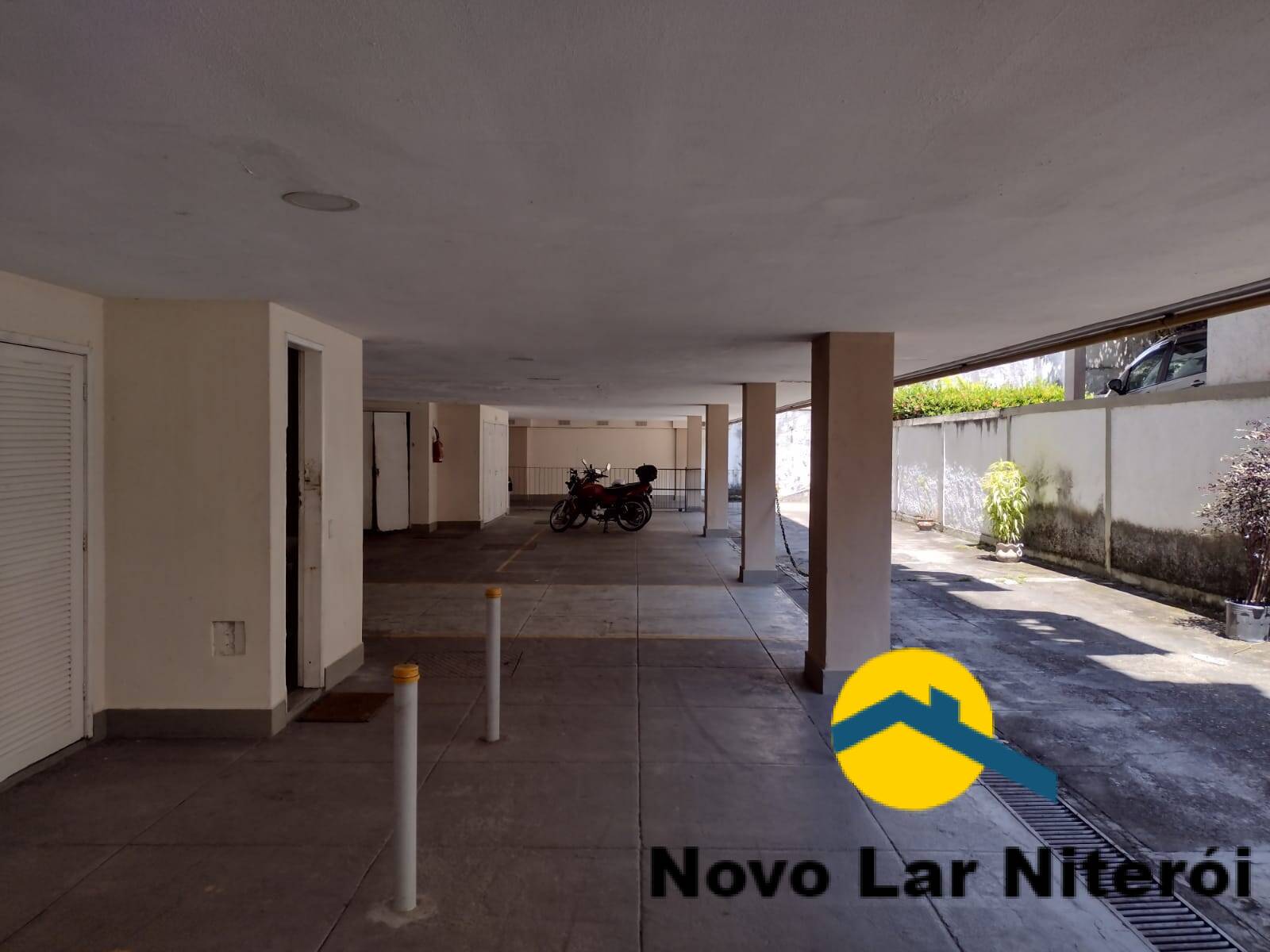 Apartamento à venda com 2 quartos, 75m² - Foto 21