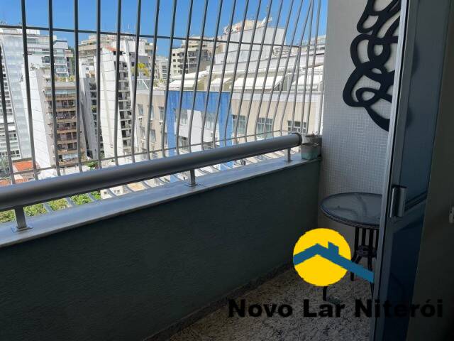 Apartamento à venda com 3 quartos, 130m² - Foto 3