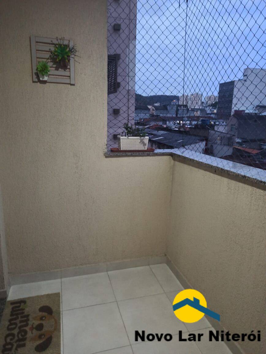 Apartamento à venda com 2 quartos, 69m² - Foto 4