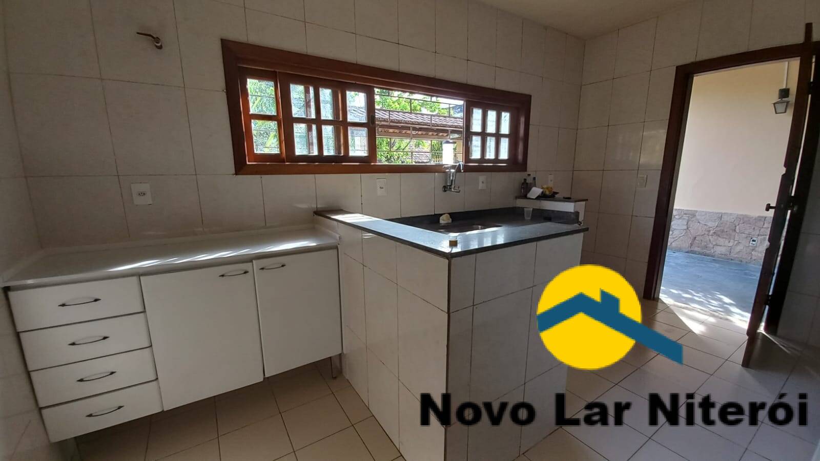 Casa à venda com 3 quartos, 170m² - Foto 32