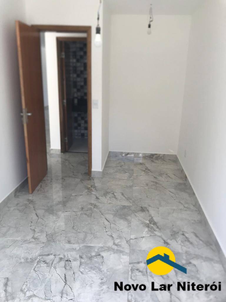 Casa à venda com 4 quartos, 140m² - Foto 11