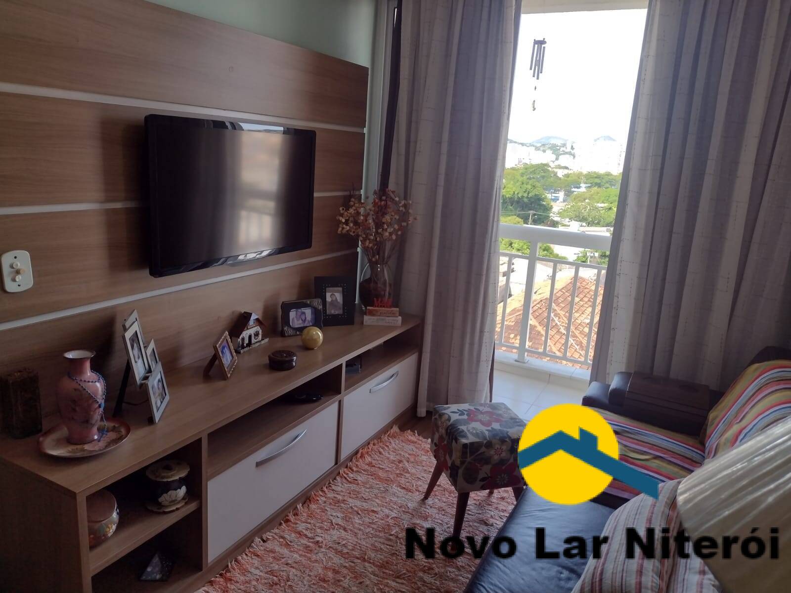 Apartamento à venda com 3 quartos, 70m² - Foto 1