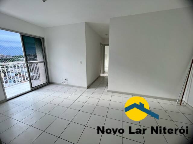 Apartamento à venda com 2 quartos, 65m² - Foto 2