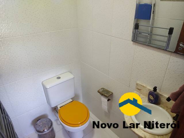 Casa à venda com 3 quartos, 200m² - Foto 2