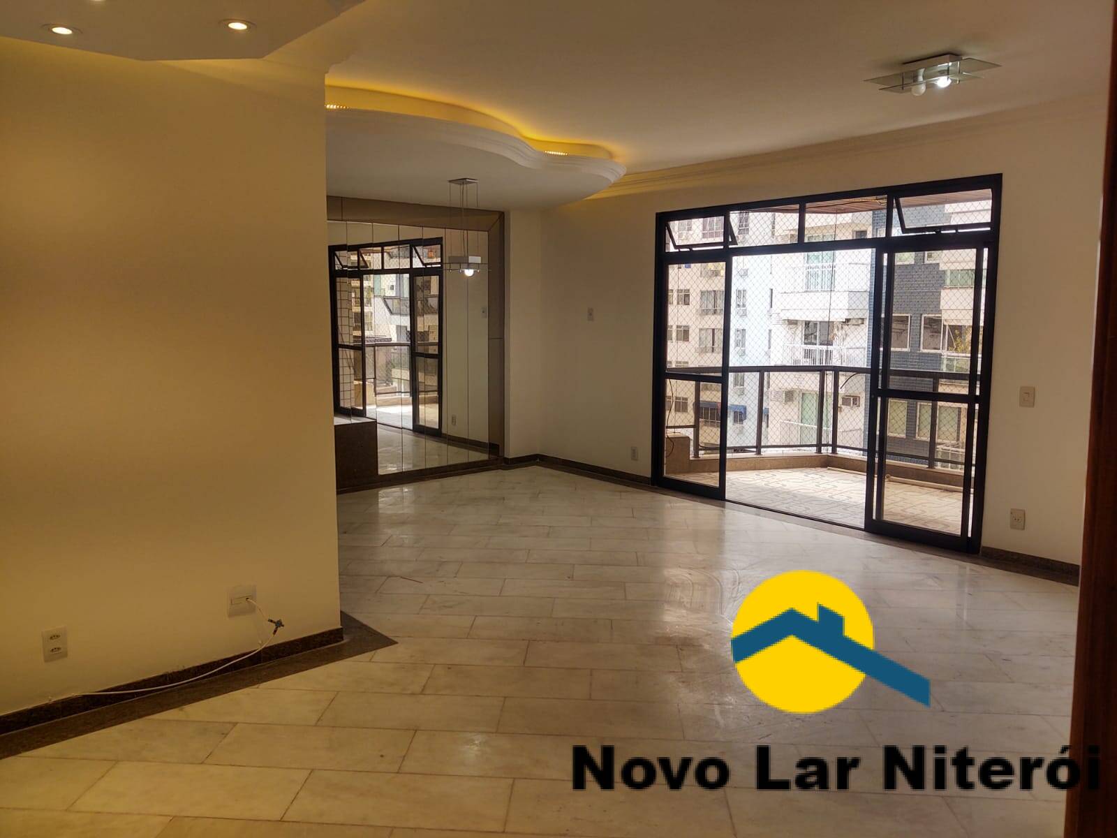 Apartamento à venda com 4 quartos, 180m² - Foto 6