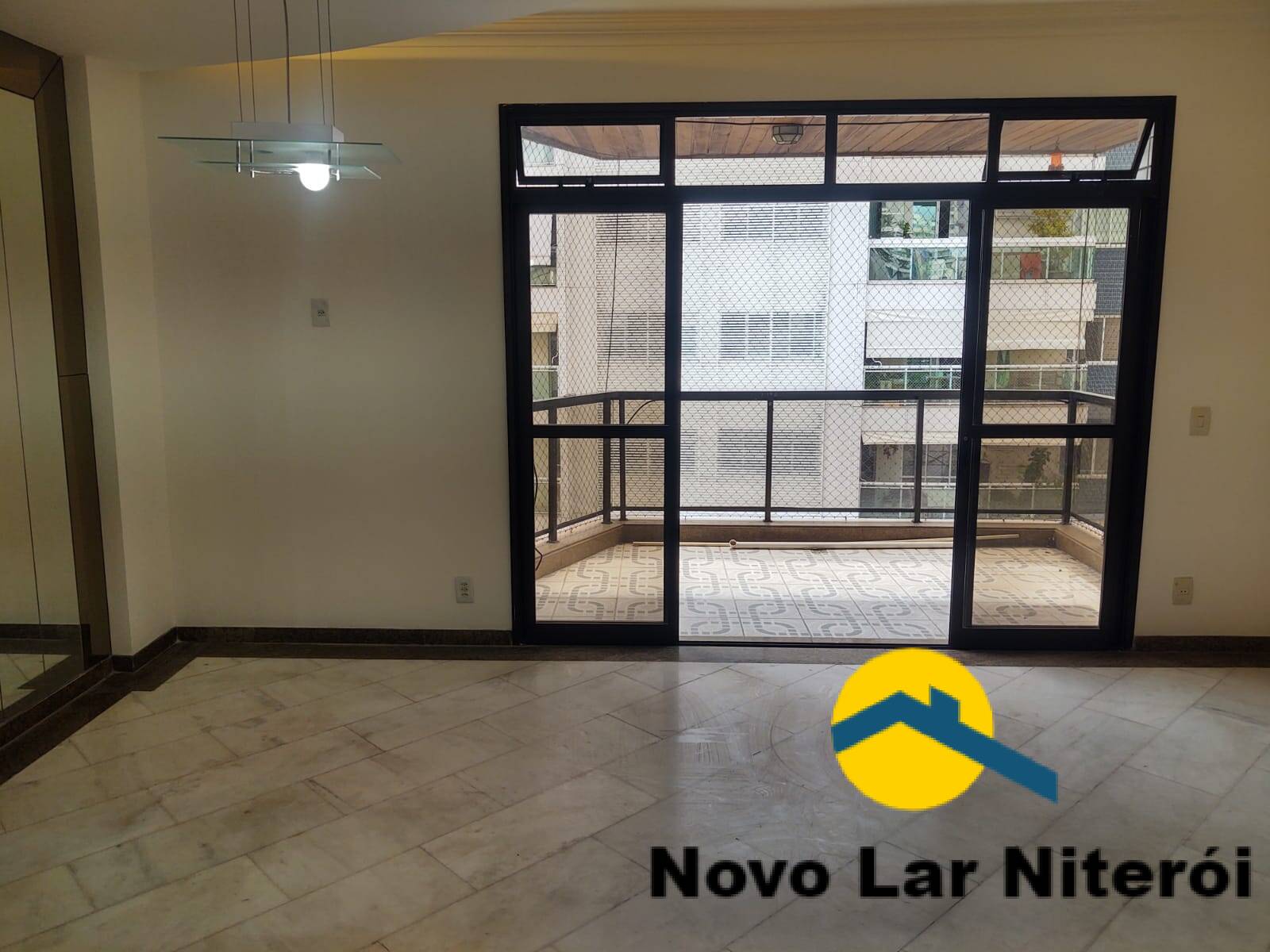 Apartamento à venda com 4 quartos, 180m² - Foto 11