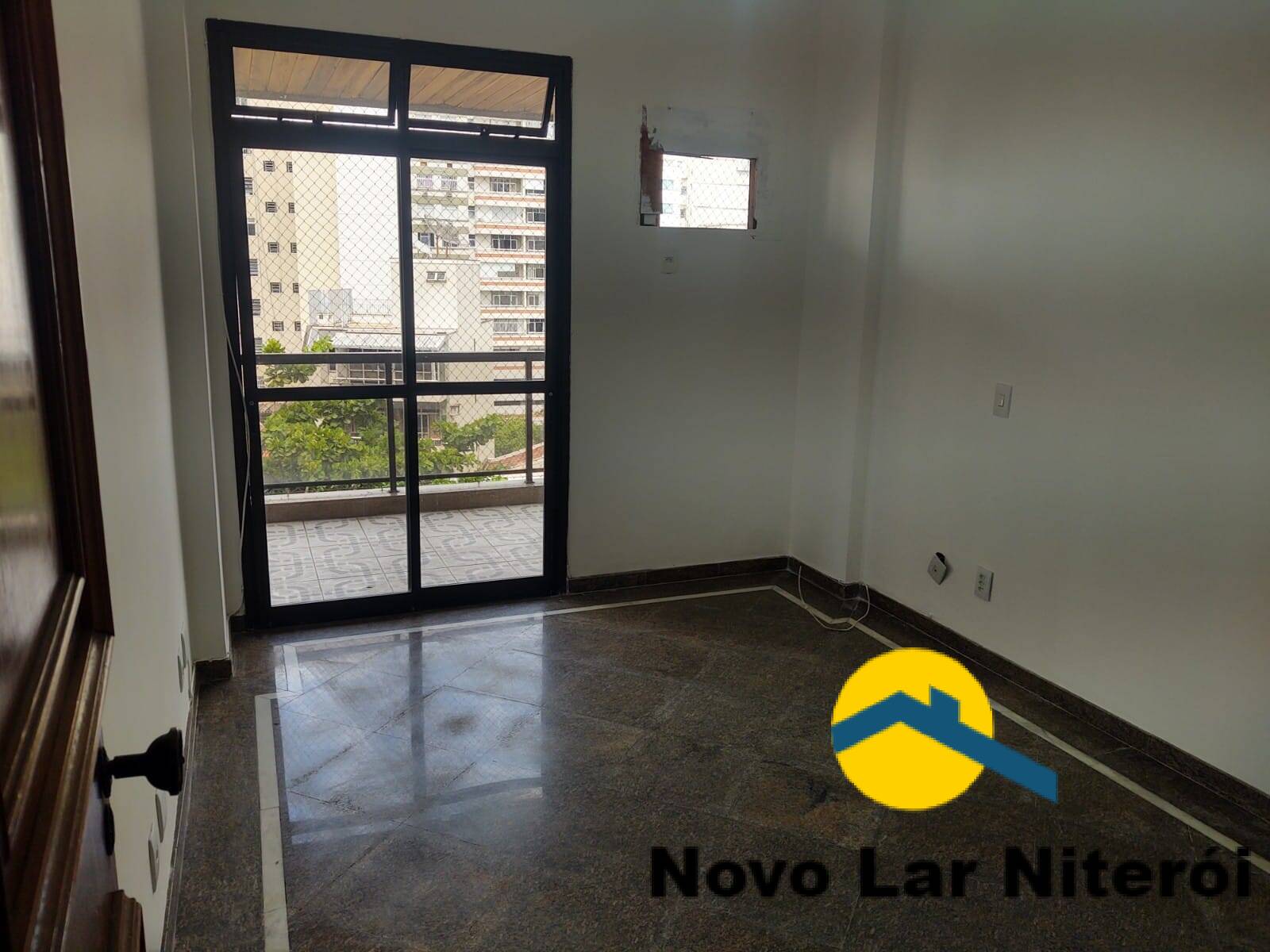 Apartamento à venda com 4 quartos, 180m² - Foto 23