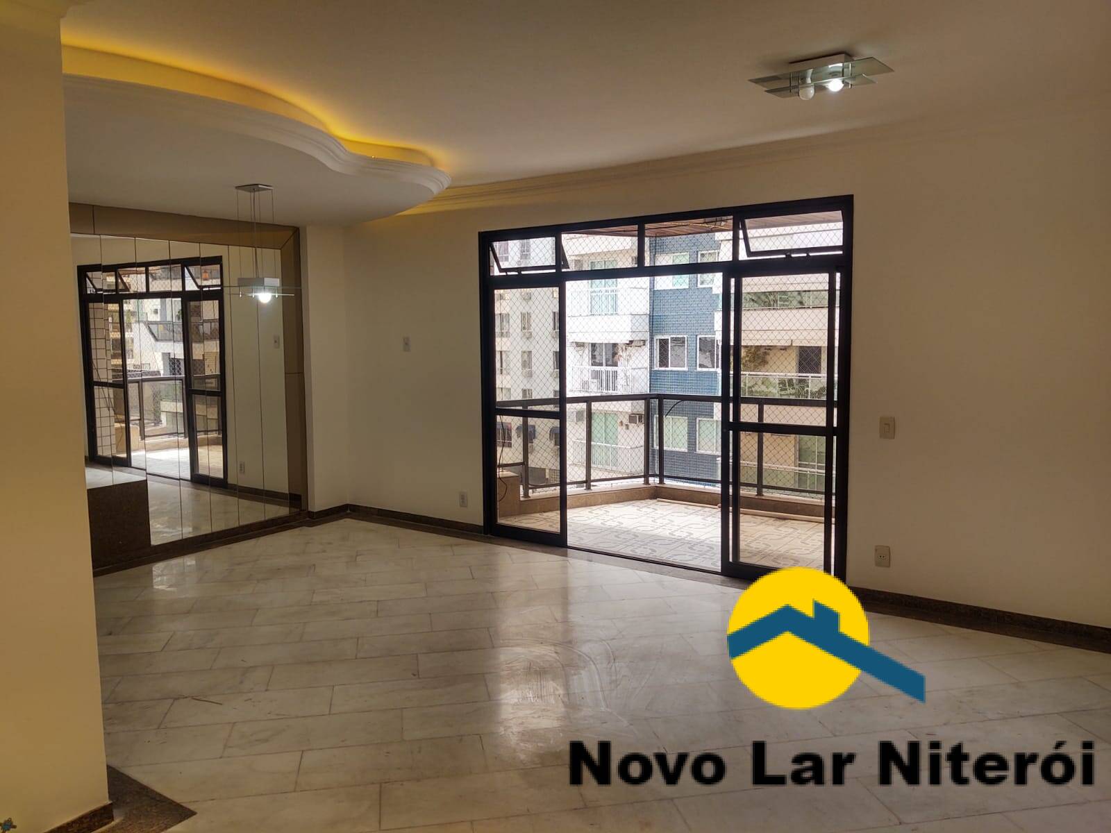 Apartamento à venda com 4 quartos, 180m² - Foto 12