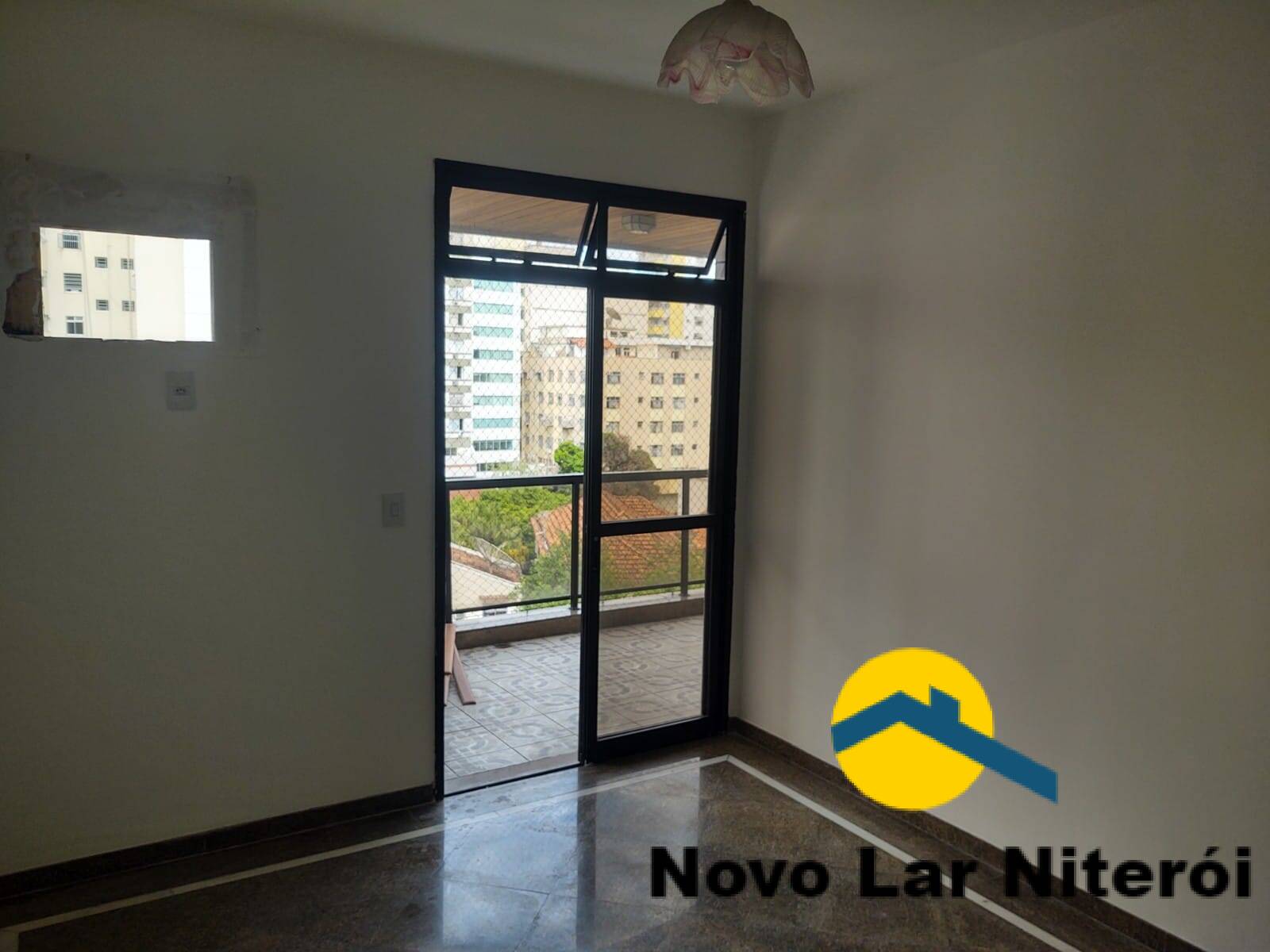 Apartamento à venda com 4 quartos, 180m² - Foto 33