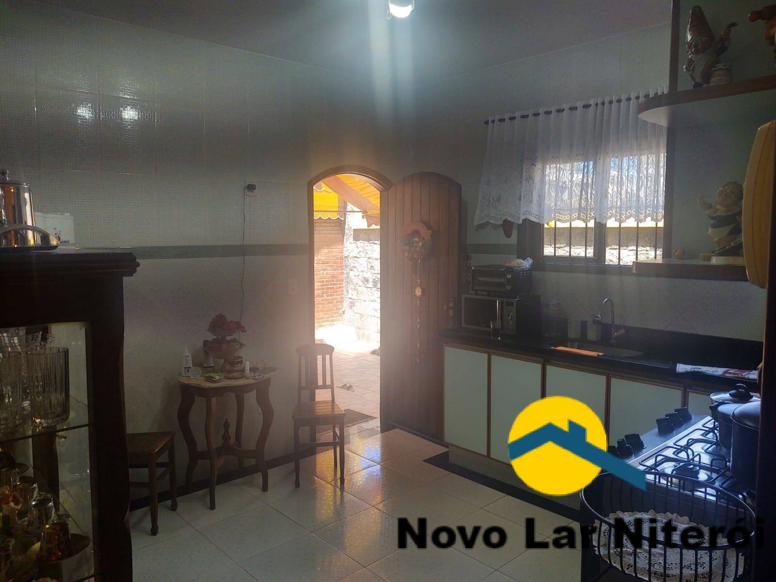 Casa à venda com 3 quartos, 128m² - Foto 17