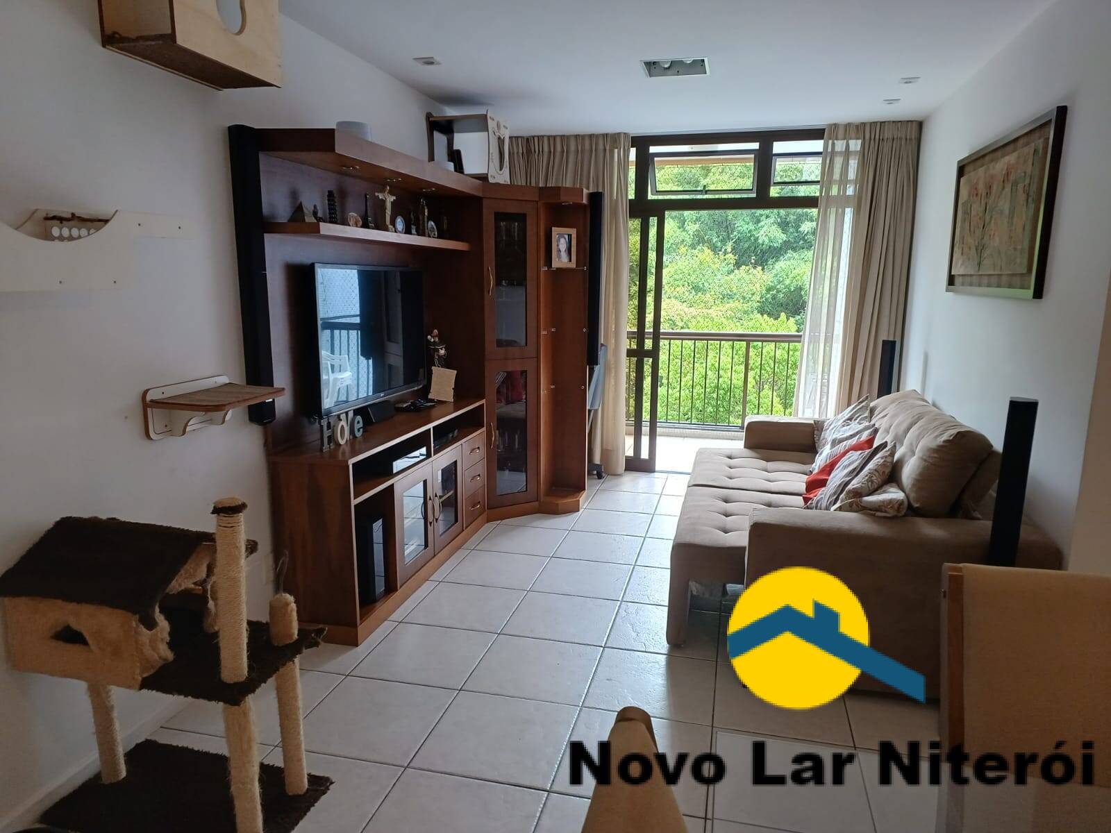 Apartamento à venda com 3 quartos, 115m² - Foto 1