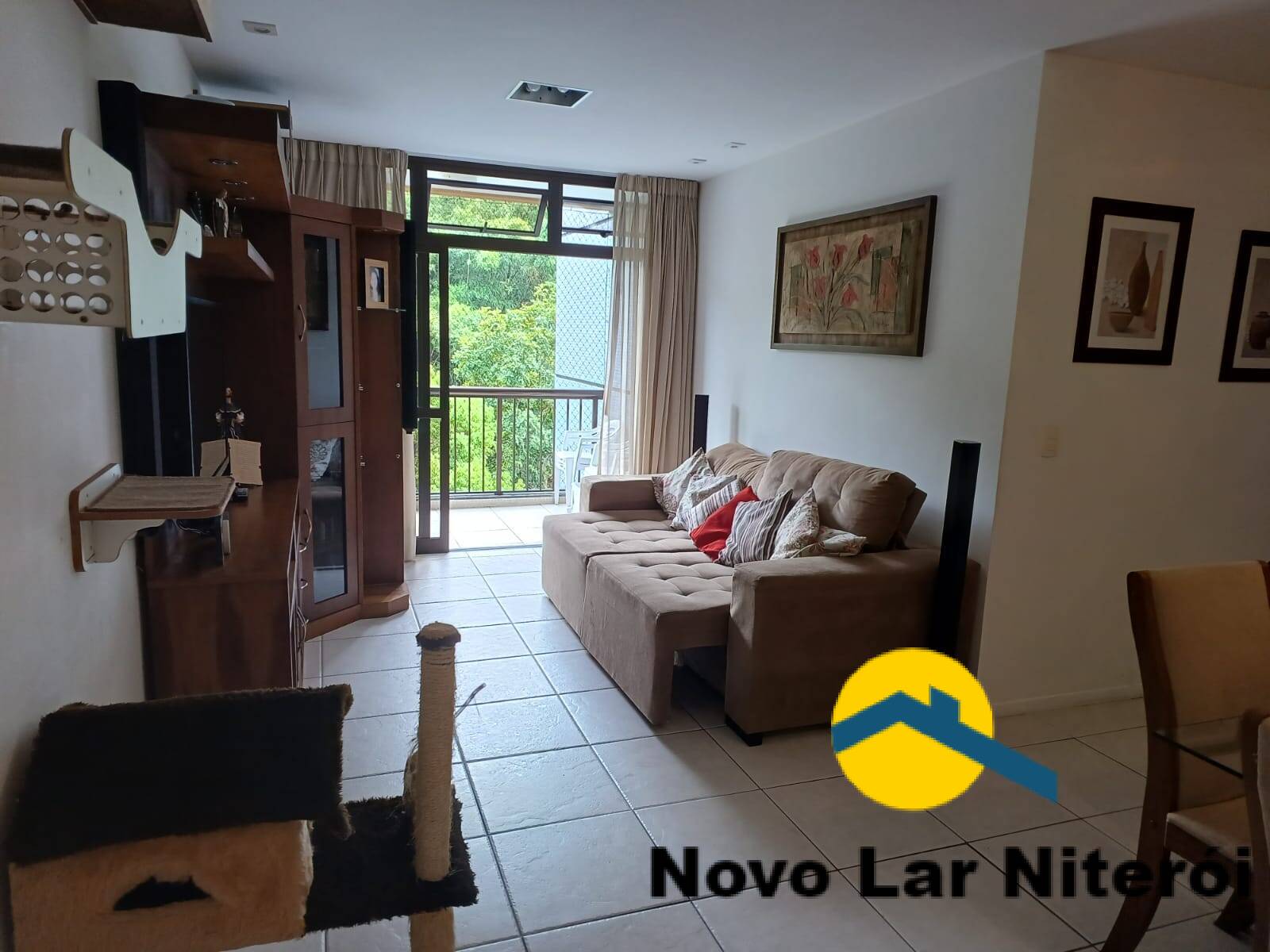 Apartamento à venda com 3 quartos, 115m² - Foto 2