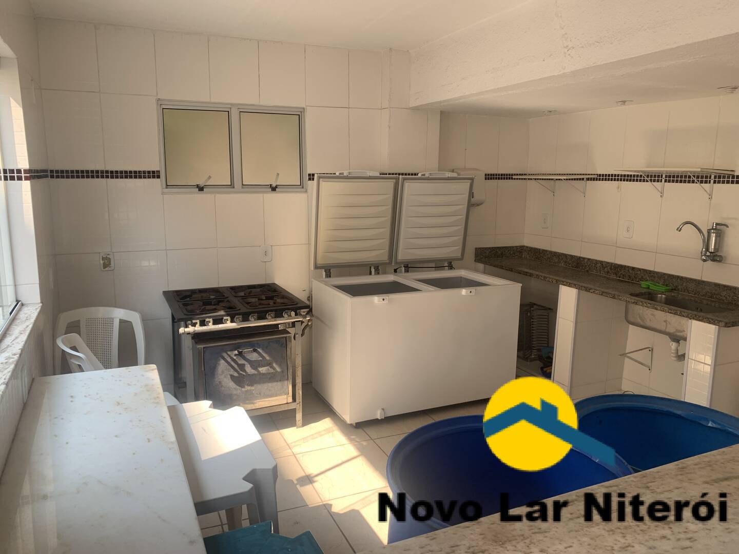 Apartamento à venda com 2 quartos, 60m² - Foto 13