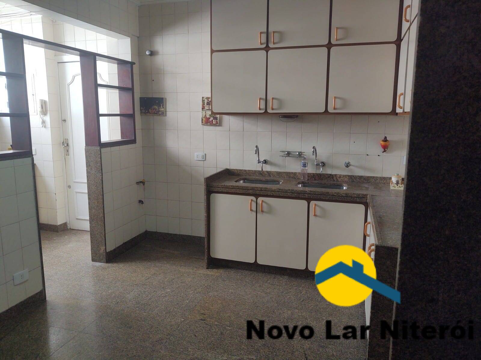 Apartamento à venda com 3 quartos, 140m² - Foto 25