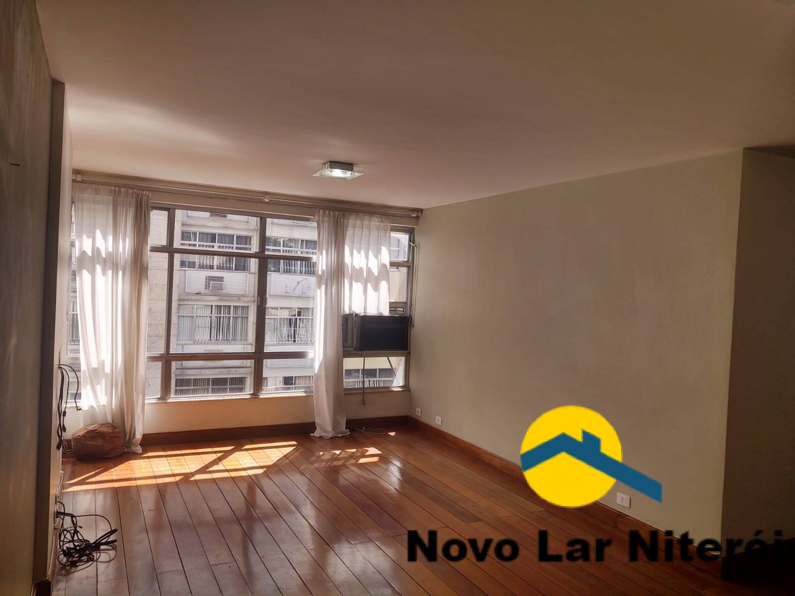 Apartamento à venda com 3 quartos, 140m² - Foto 9