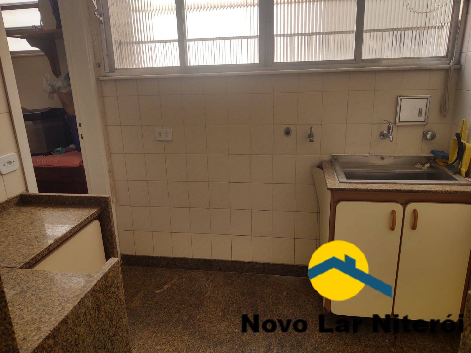 Apartamento à venda com 3 quartos, 140m² - Foto 31