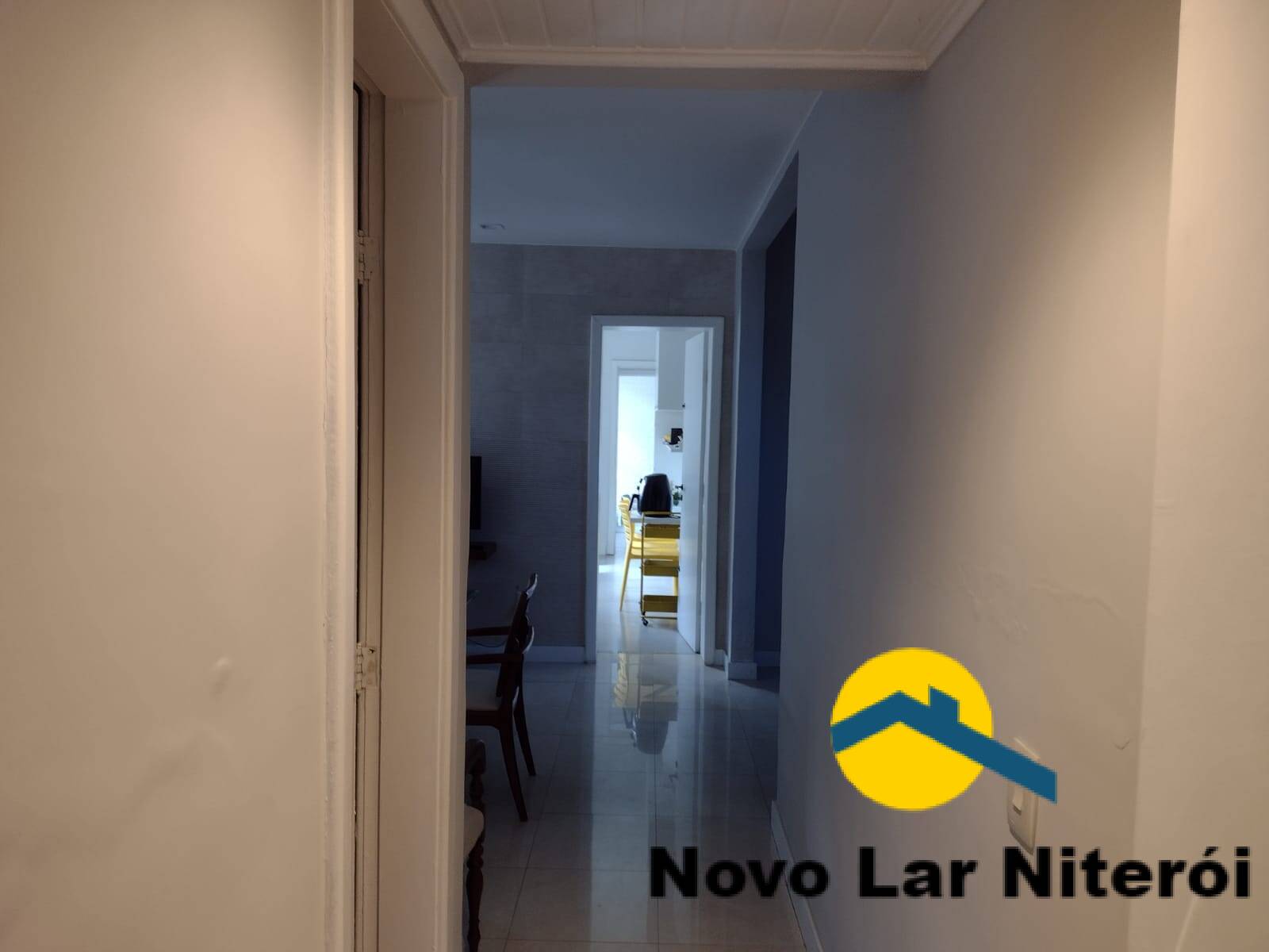 Casa à venda com 4 quartos, 360m² - Foto 4