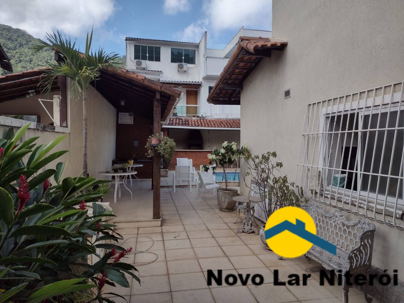 Casa à venda com 4 quartos, 360m² - Foto 25