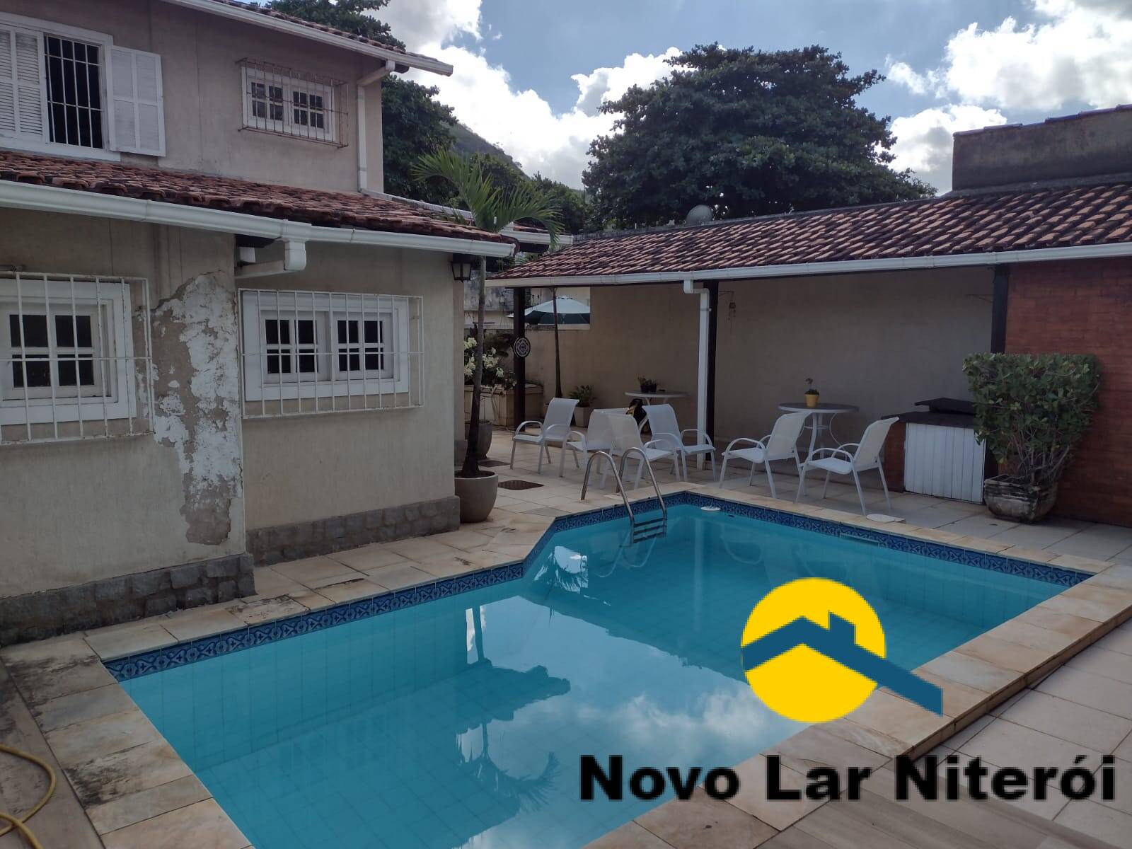 Casa à venda com 4 quartos, 360m² - Foto 26