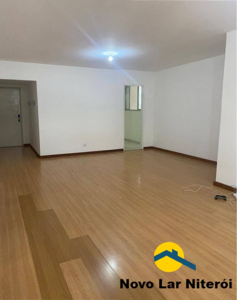 Apartamento à venda com 3 quartos, 120m² - Foto 1