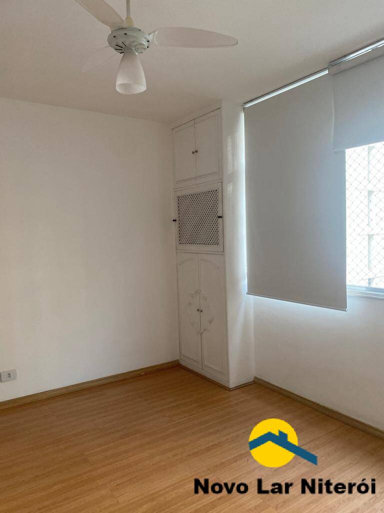 Apartamento à venda com 3 quartos, 120m² - Foto 4