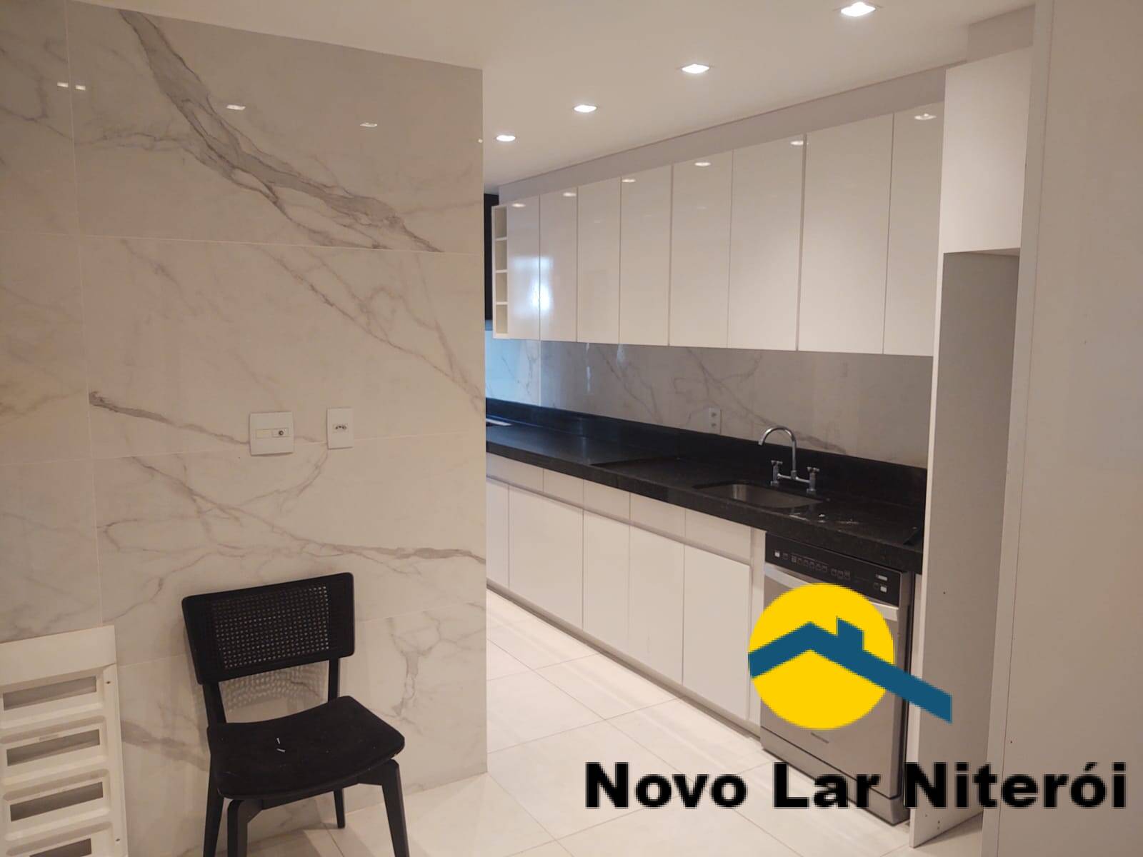 Apartamento à venda com 4 quartos, 140m² - Foto 32