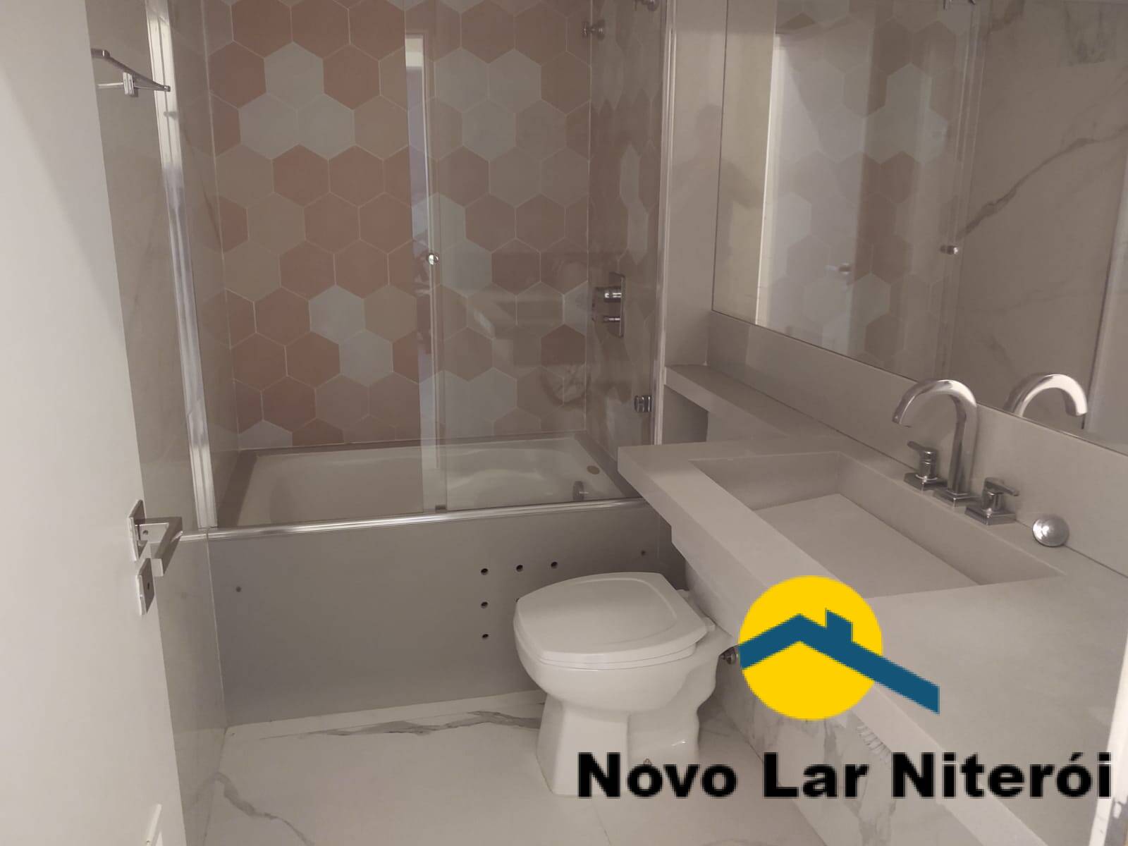 Apartamento à venda com 4 quartos, 140m² - Foto 17