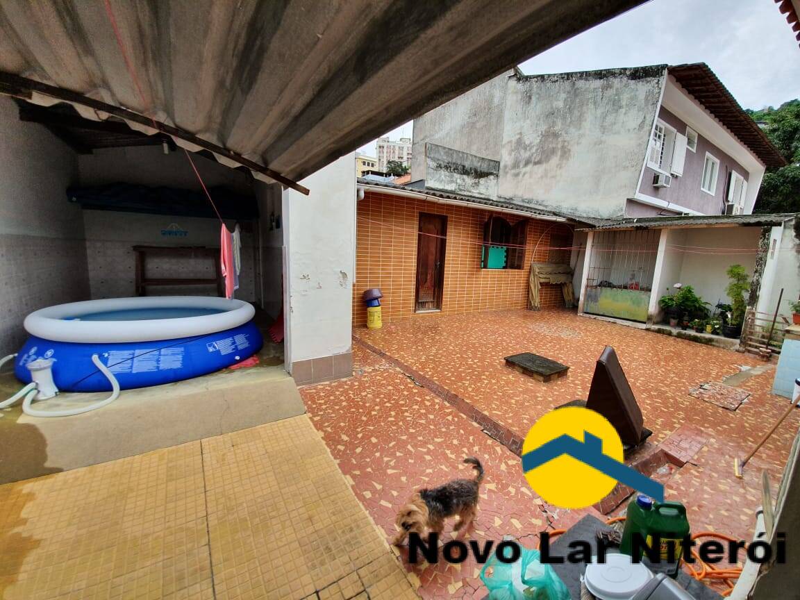 Casa à venda com 3 quartos, 104m² - Foto 9