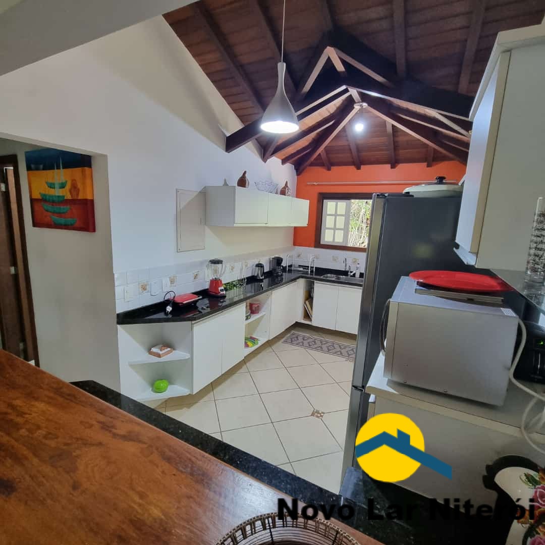 Casa à venda com 4 quartos, 127m² - Foto 13