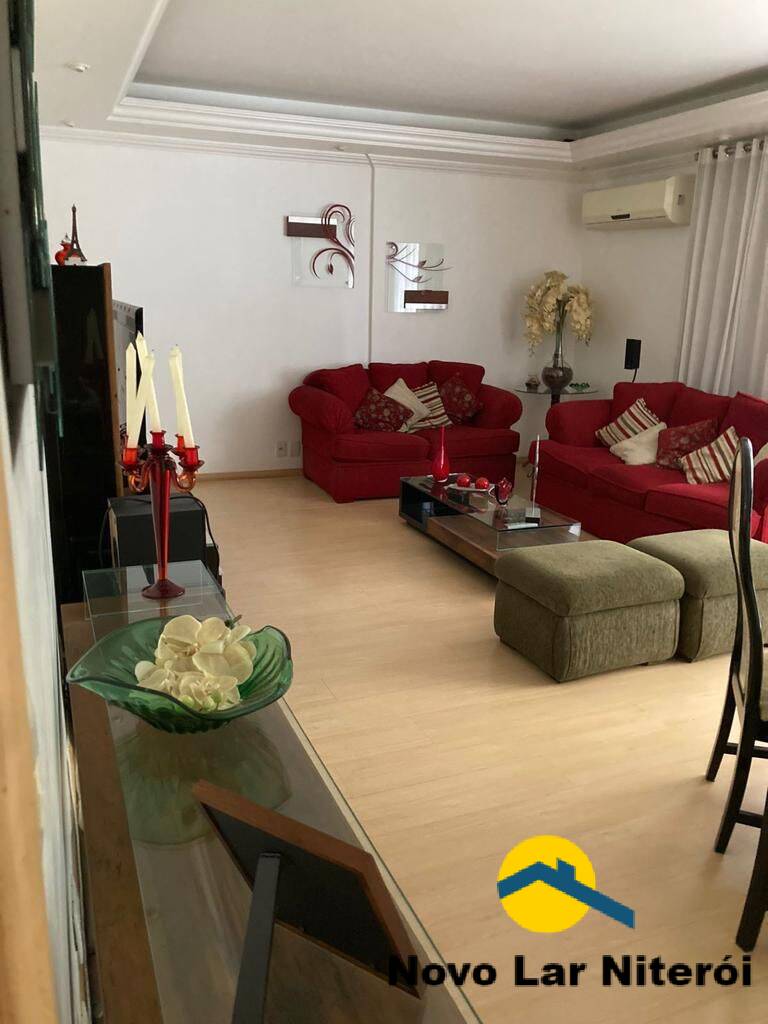 Apartamento à venda com 3 quartos, 130m² - Foto 2