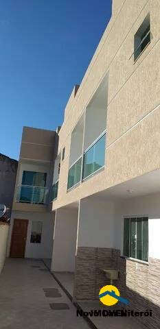 Casa à venda com 2 quartos, 69m² - Foto 1