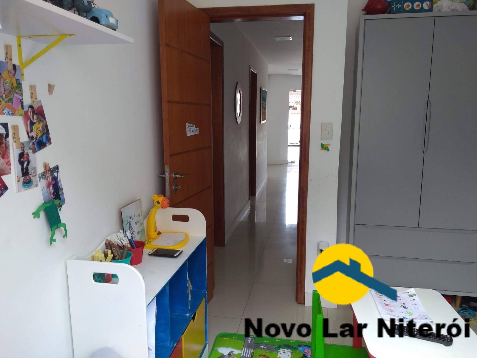 Casa à venda com 3 quartos, 210m² - Foto 23