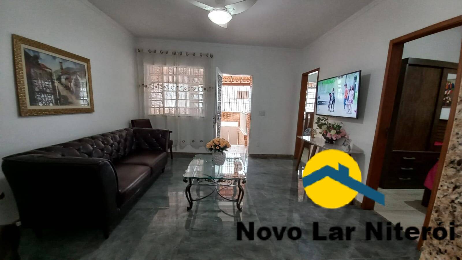 Casa à venda com 3 quartos, 177m² - Foto 2